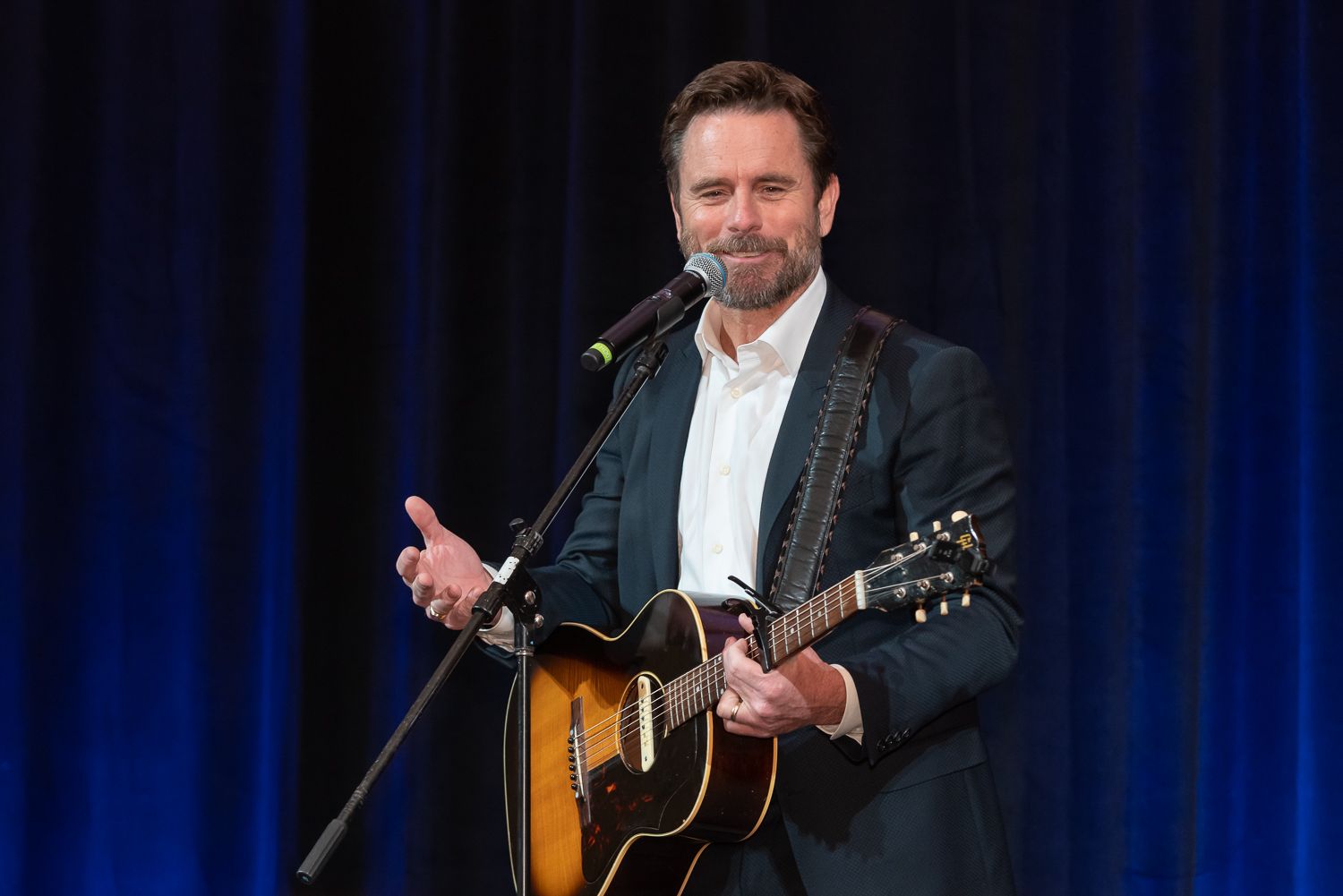 Chip Esten